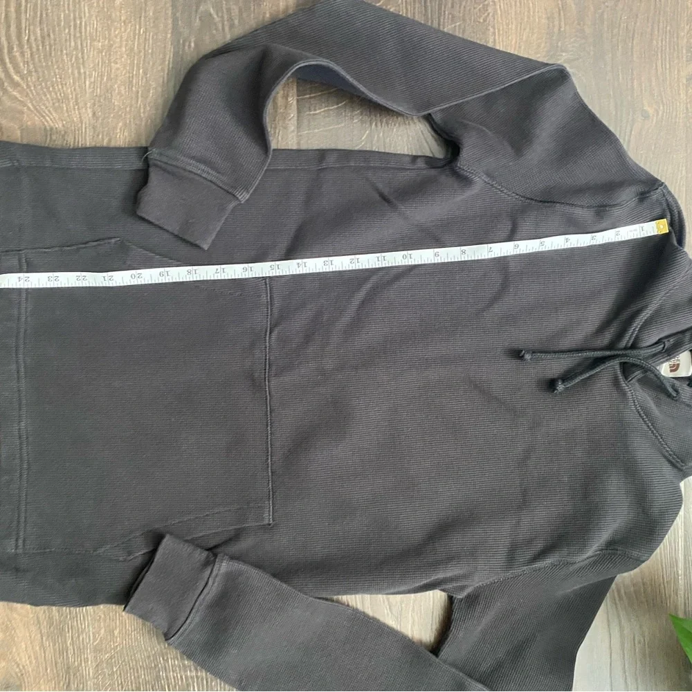 The North Face Black waffle Hoodie Men’s Pullover  Size S